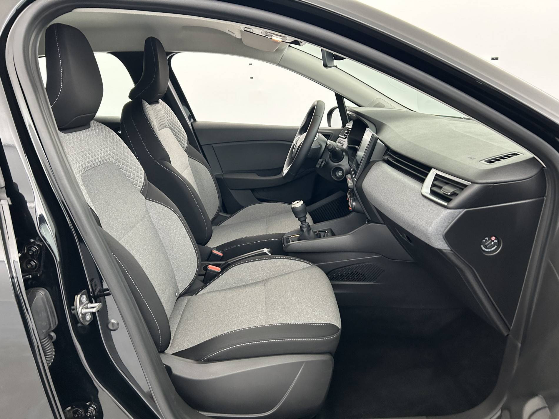 Vente en ligne Renault Clio 5 Clio TCe 90 au prix de 15 490 €