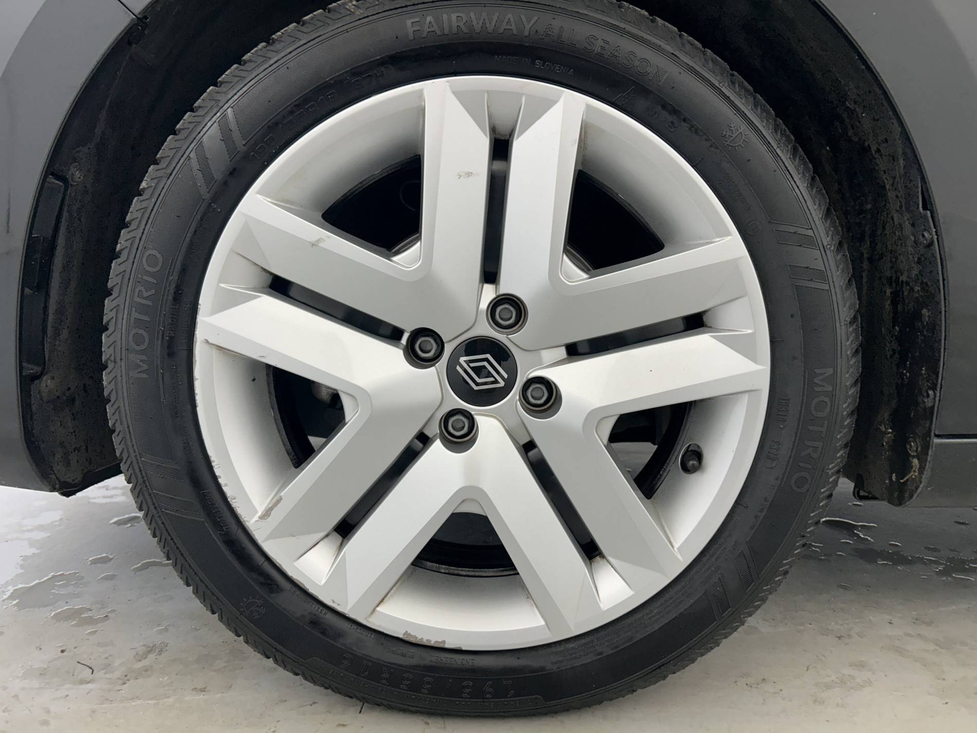 Vente en ligne Renault Clio 5 Clio TCe 90 au prix de 15 490 €