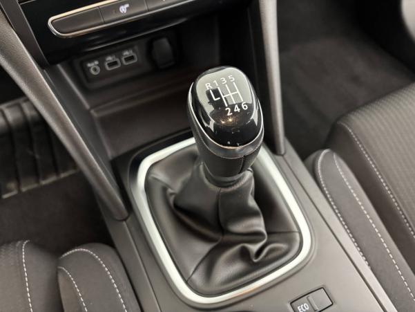 Vente en ligne Renault Megane 4 Mégane IV Berline Blue dCi 115 - 21N au prix de 18 490 €