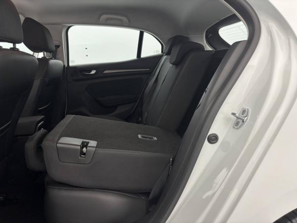 Vente en ligne Renault Megane 4 Mégane IV Berline Blue dCi 115 - 21N au prix de 18 490 €