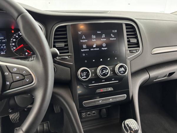 Vente en ligne Renault Megane 4 Mégane IV Berline Blue dCi 115 - 21N au prix de 18 490 €