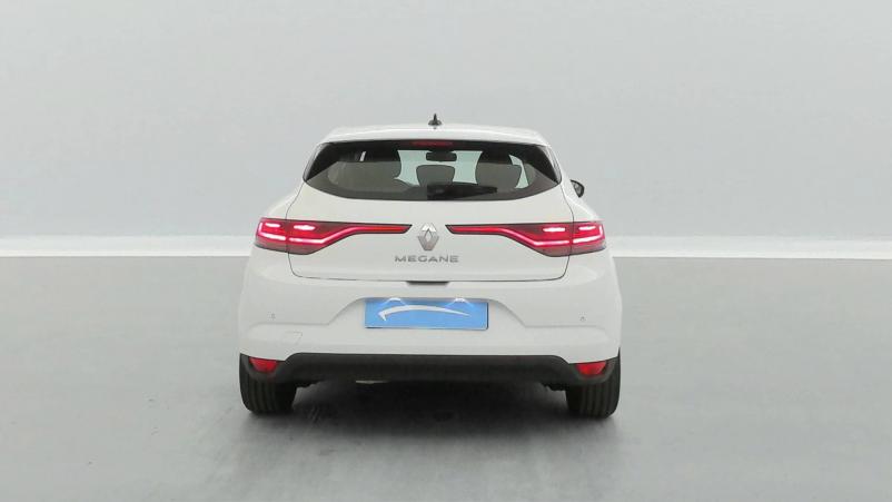 Vente en ligne Renault Megane 4  Blue dCi 115 au prix de 18 490 €