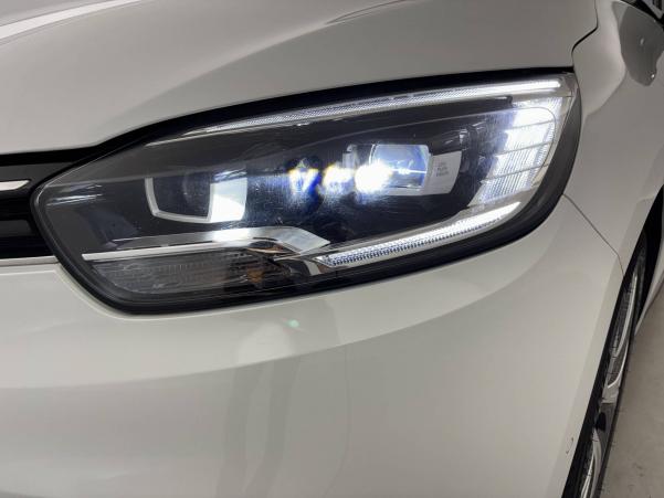 Vente en ligne Renault Grand Scenic 4 Grand Scenic dCi 110 Energy au prix de 16 570 €