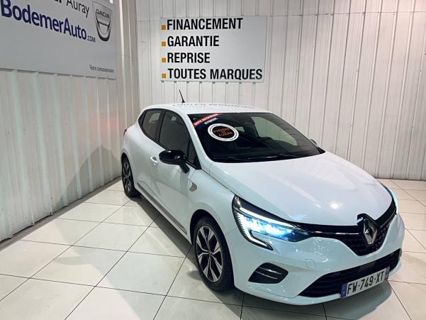 Vente en ligne Renault Clio 5 Clio E-Tech 140 - 21N au prix de 16 590 €