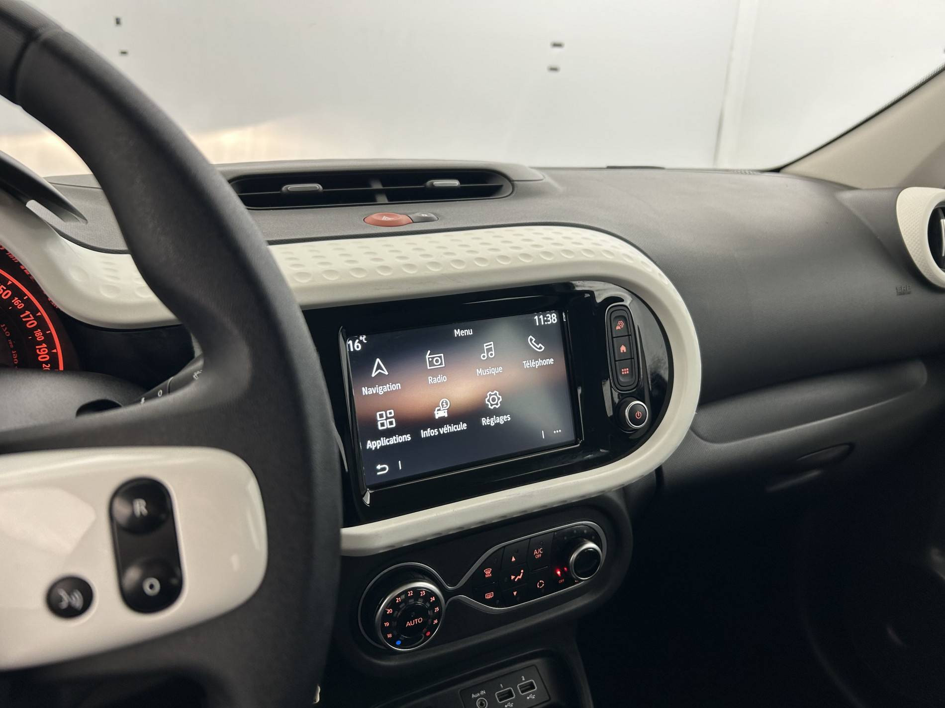 Vente en ligne Renault Twingo 3  SCe 65 au prix de 11 990 €