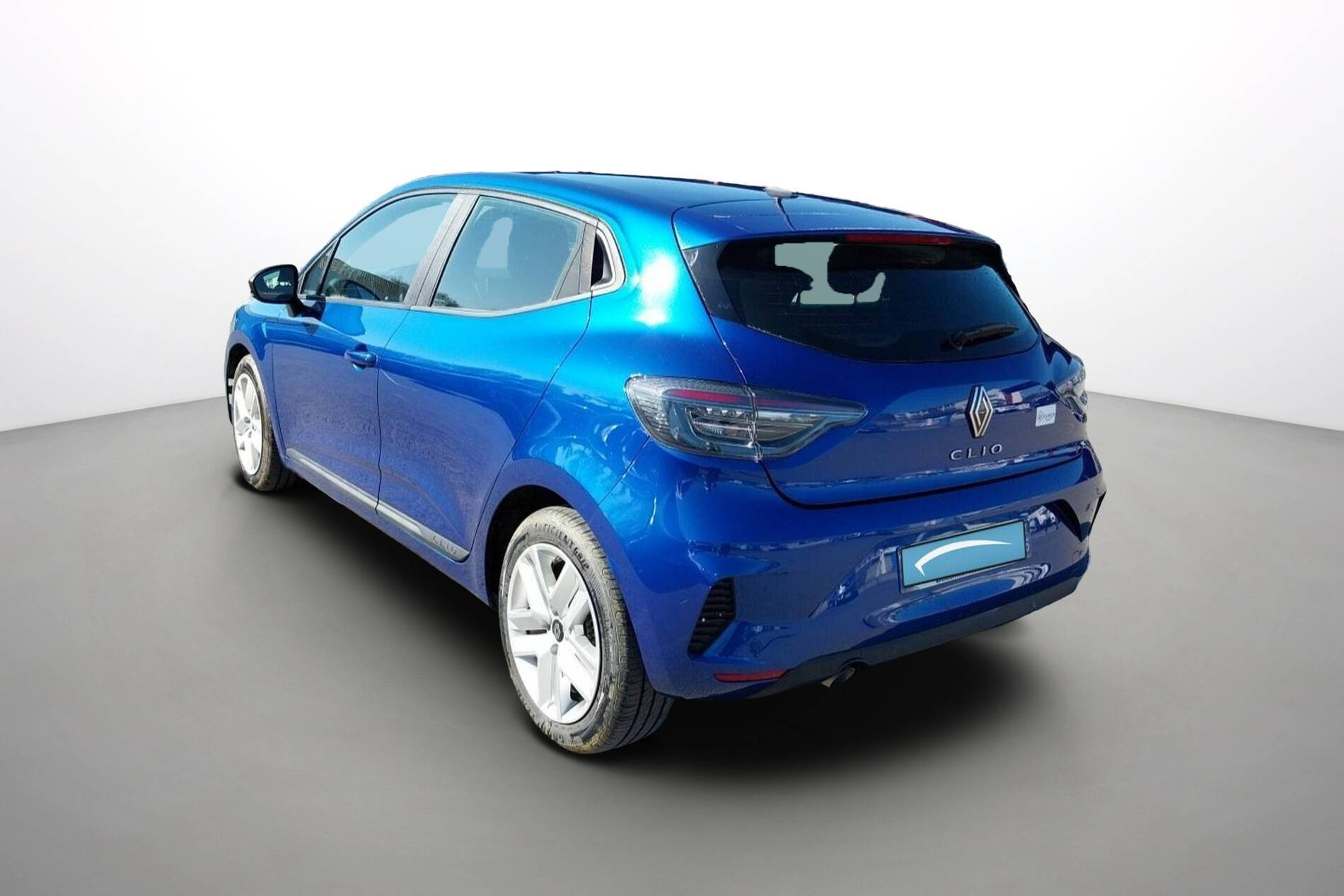 Vente en ligne Renault Clio 5 Clio TCe 90 au prix de 15 990 €