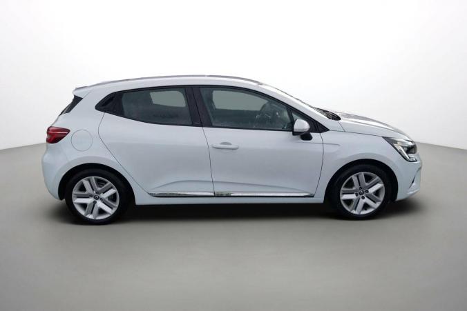 Vente en ligne Renault Clio 5 Clio E-Tech 140 au prix de 13 770 €