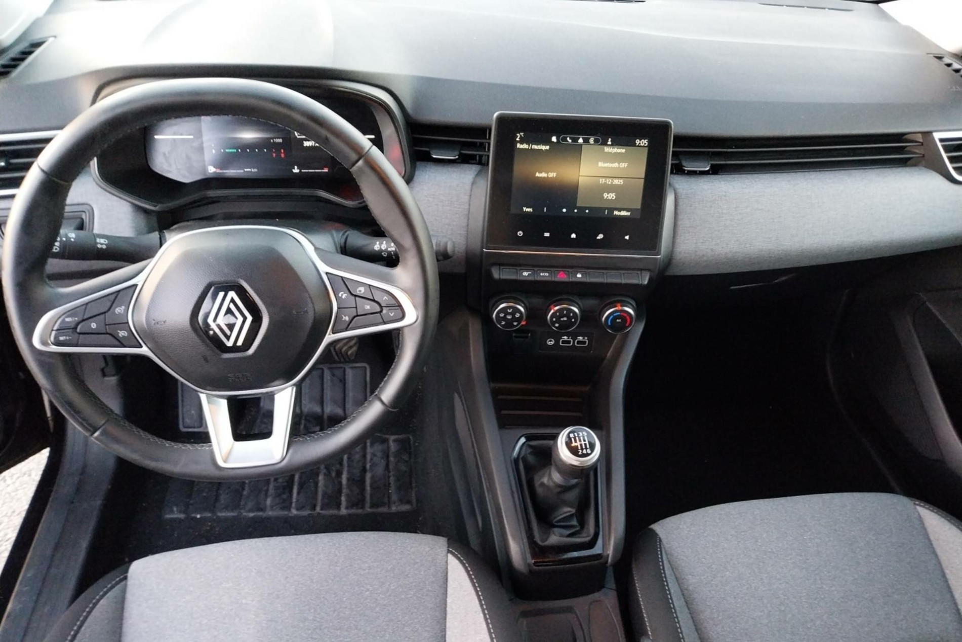 Vente en ligne Renault Clio 5 Clio TCe 90 au prix de 15 490 €