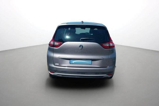 Vente en ligne Renault Grand Scenic 4 Grand Scenic Blue dCi 120 au prix de 18 300 €