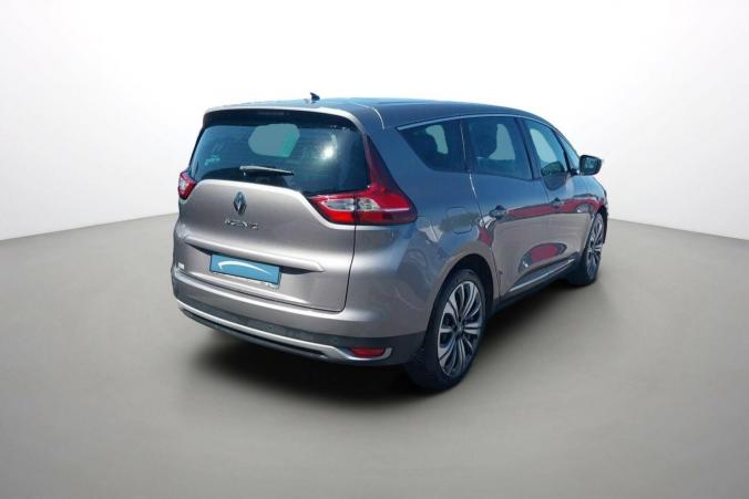 Vente en ligne Renault Grand Scenic 4 Grand Scenic Blue dCi 120 au prix de 18 300 €