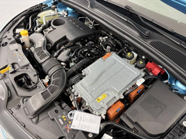 Vente en ligne Renault Clio 5 Clio E-Tech 140 au prix de 17 390 €