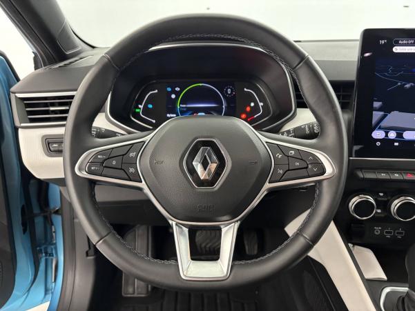 Vente en ligne Renault Clio 5 Clio E-Tech 140 au prix de 17 390 €