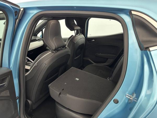 Vente en ligne Renault Clio 5 Clio E-Tech 140 au prix de 17 390 €