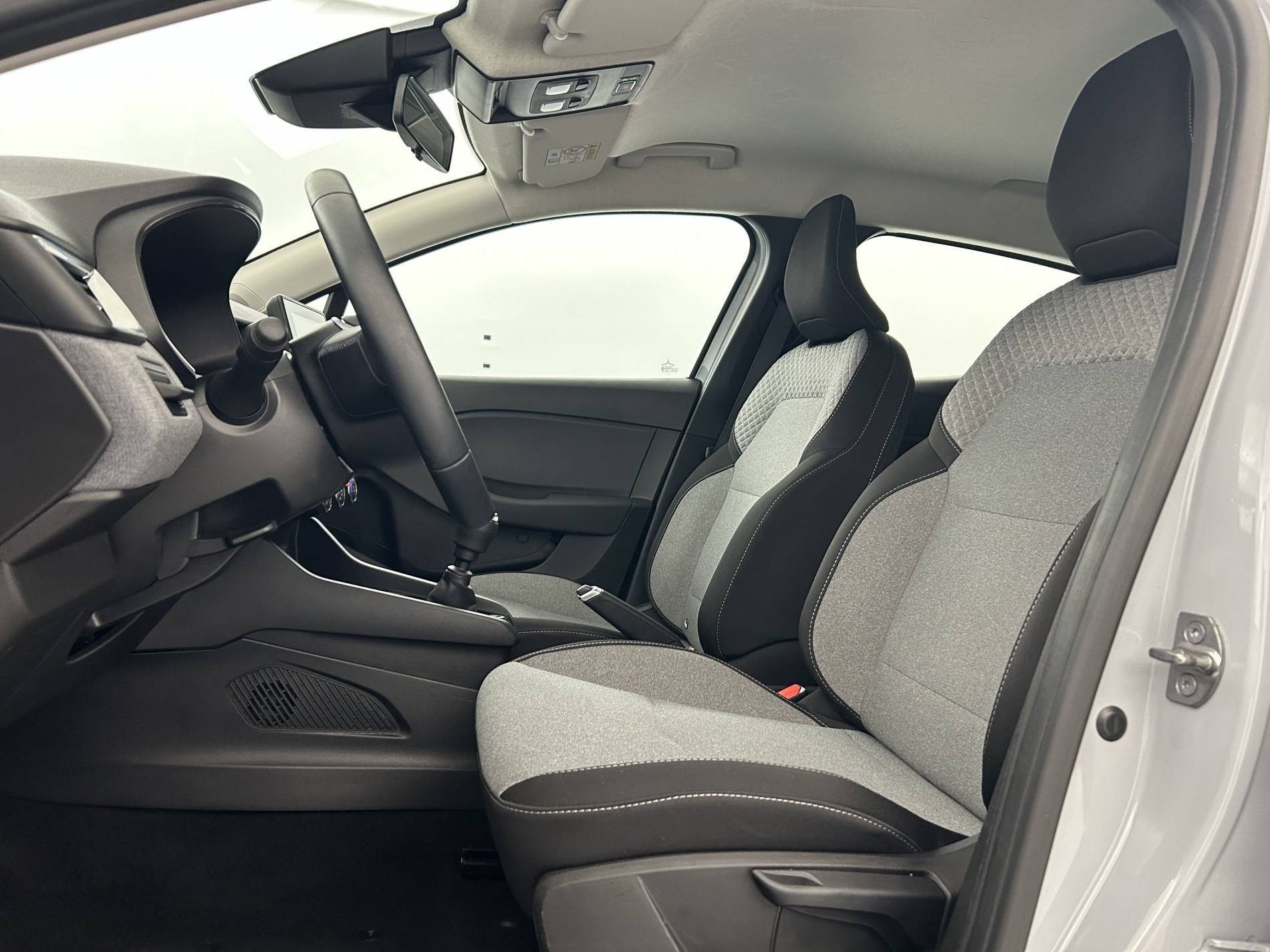 Vente en ligne Renault Clio 5 Clio TCe 90 au prix de 15 990 €