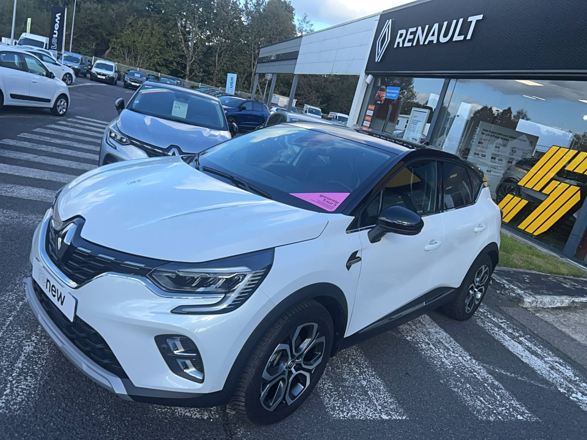 Renault Captur  E-Tech full hybrid 145 occasion de 2024 en vente à Auray