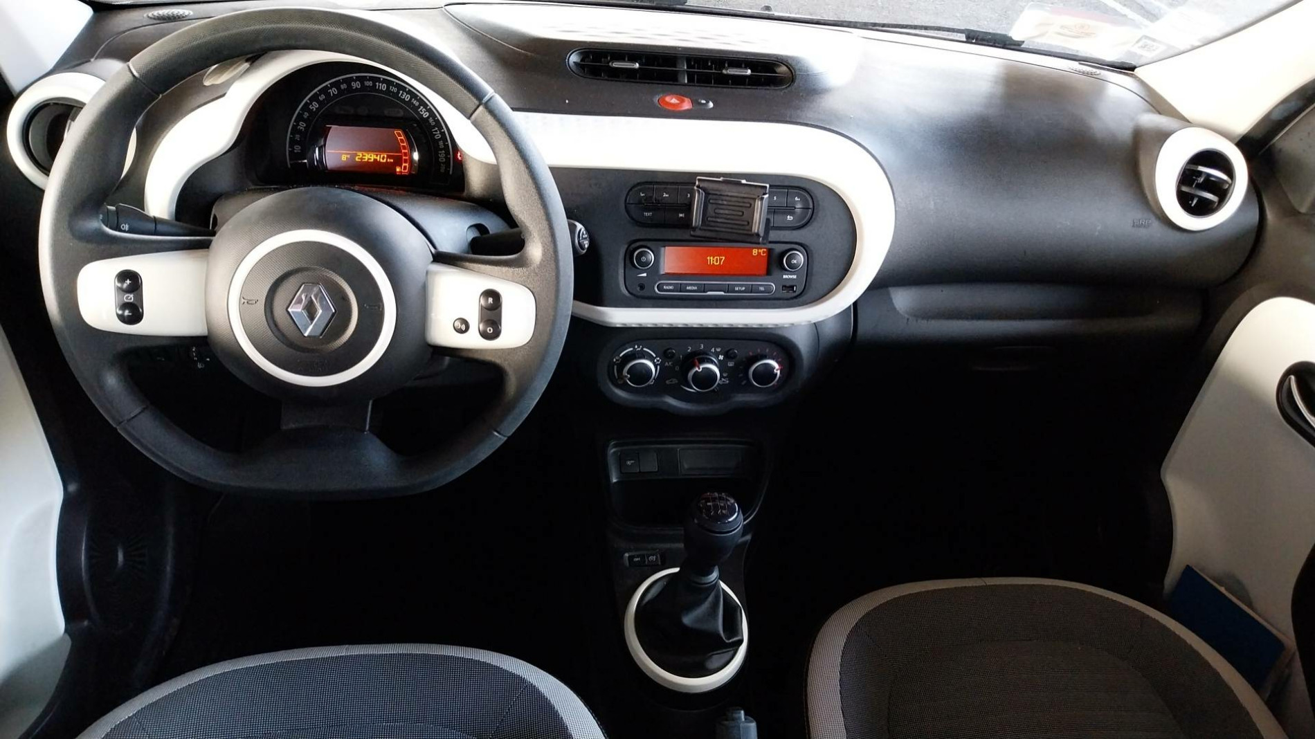 Vente en ligne Renault Twingo 3  SCe 65 - 21 au prix de 11 670 €