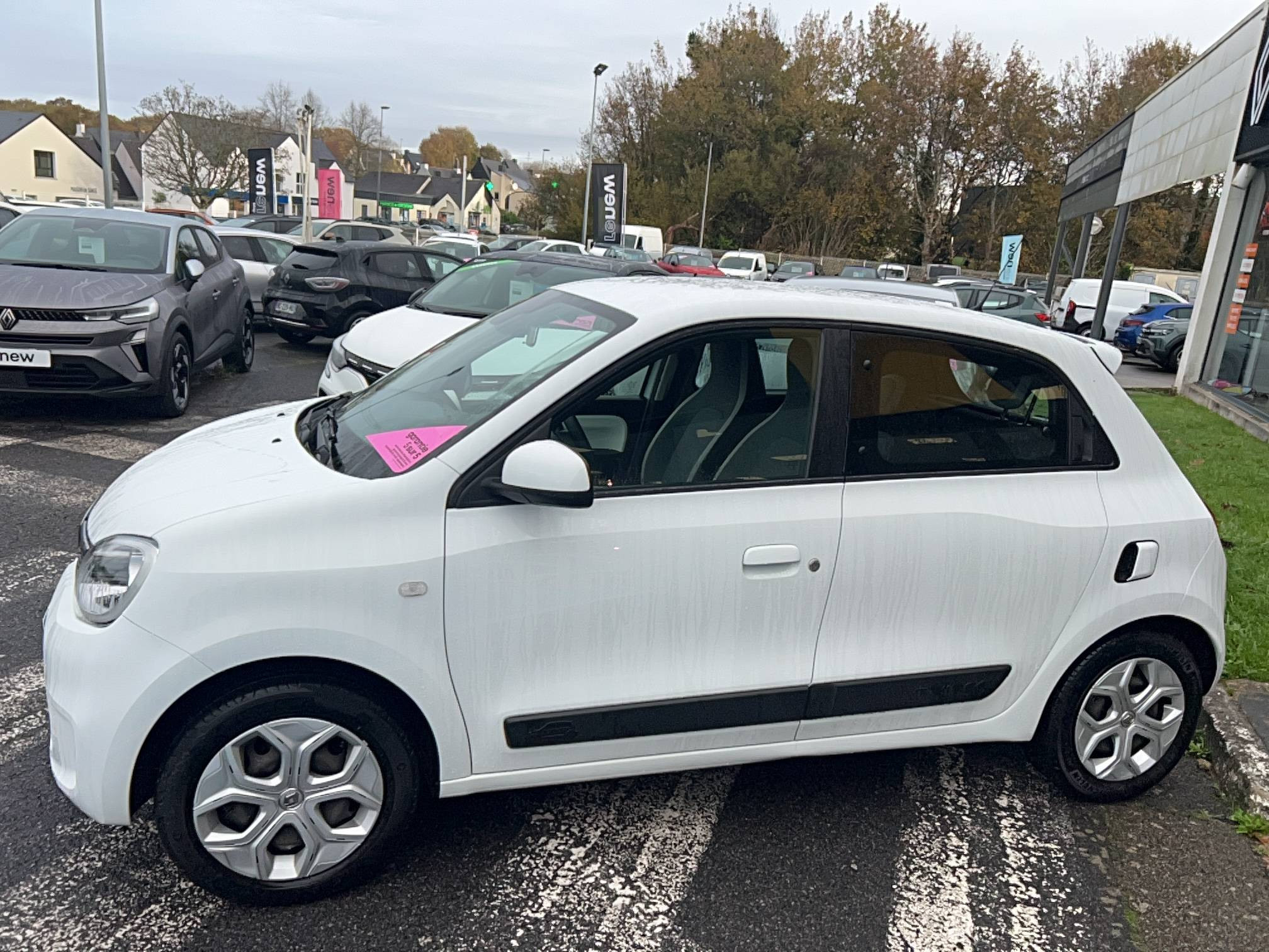 Vente en ligne Renault Twingo 3  SCe 65 - 21 au prix de 11 890 €