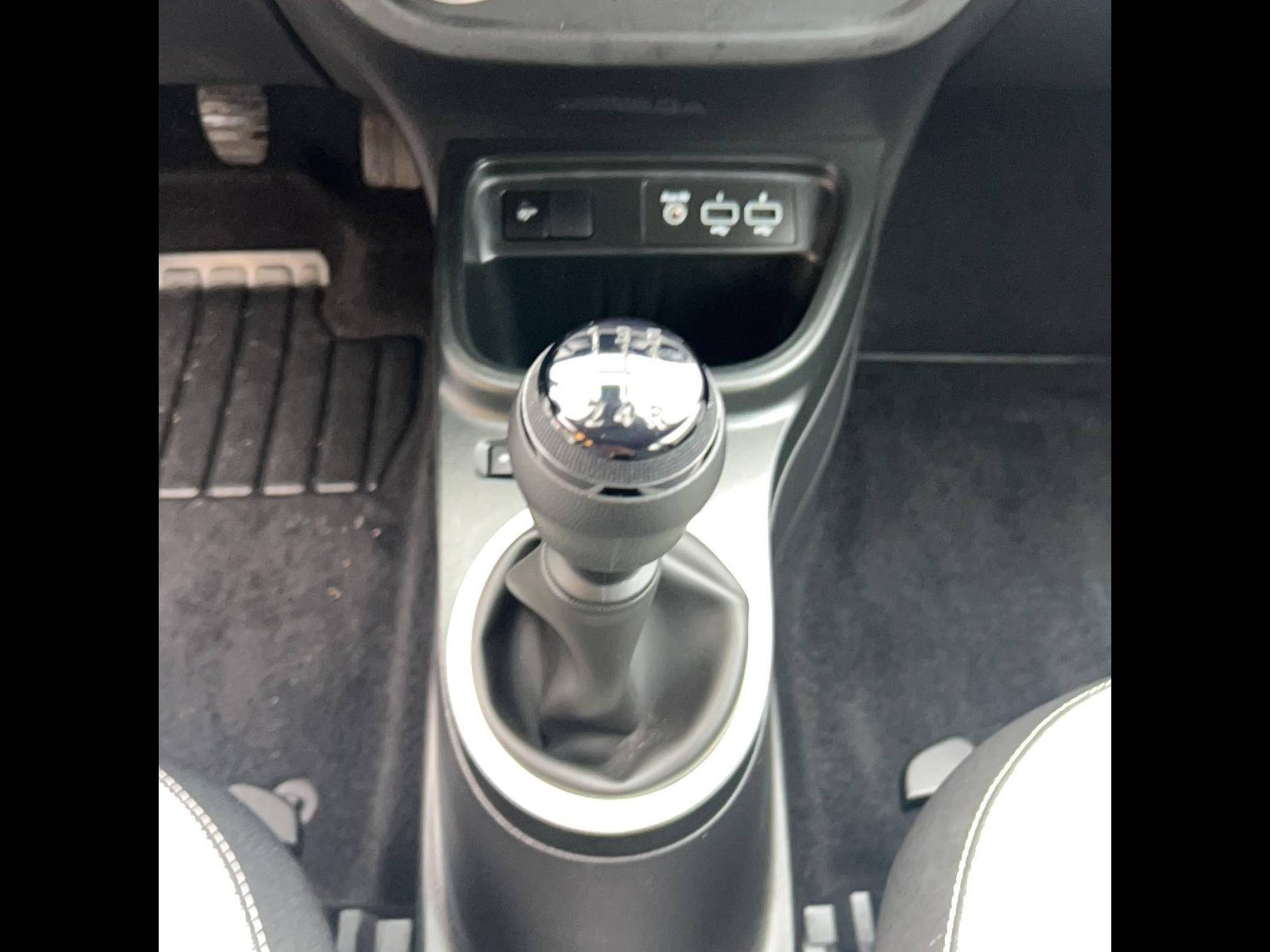 Vente en ligne Renault Twingo 3  SCe 65 - 21 au prix de 11 890 €