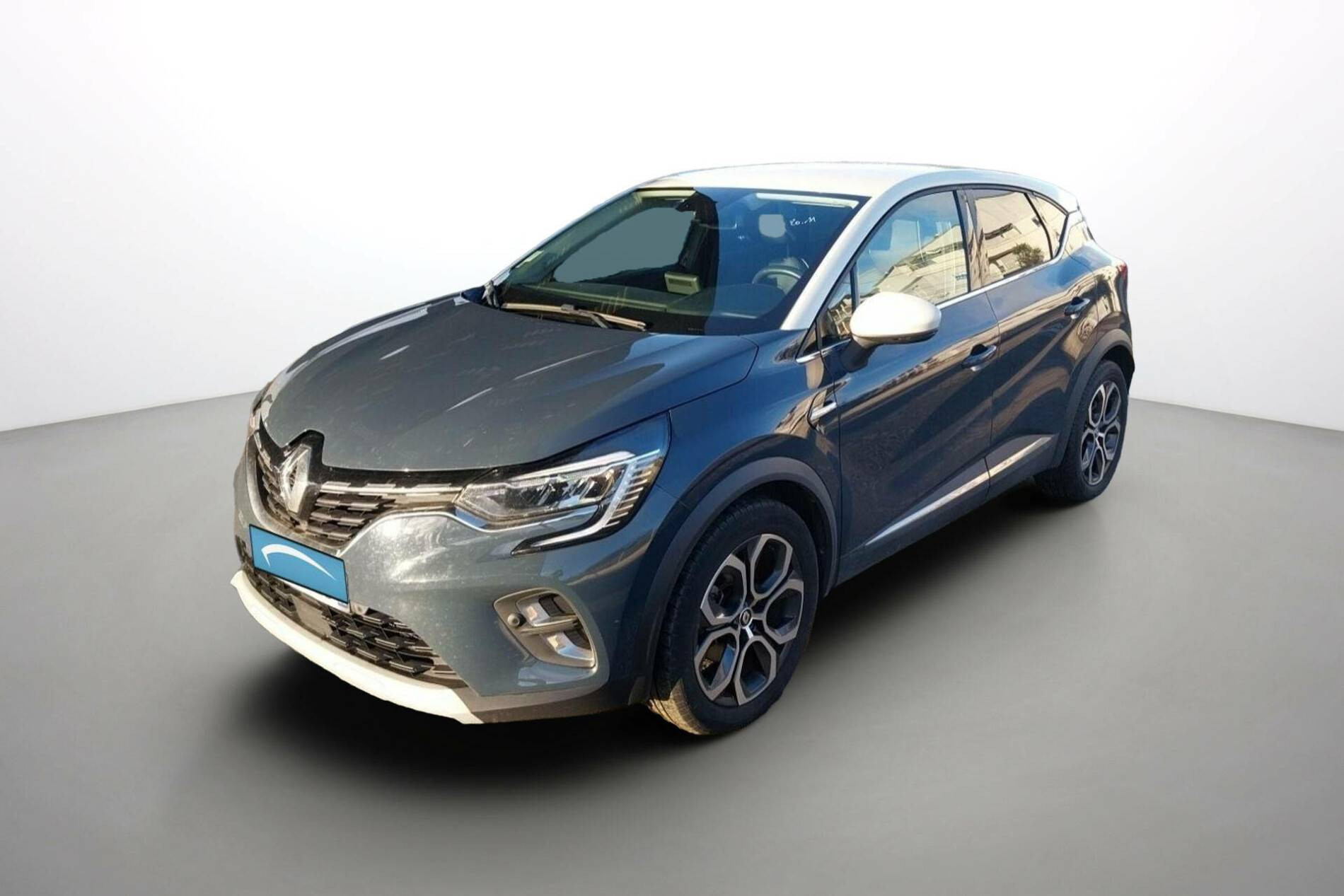 Renault Captur  E-Tech full hybrid 145 occasion de 2022 en vente à Auray