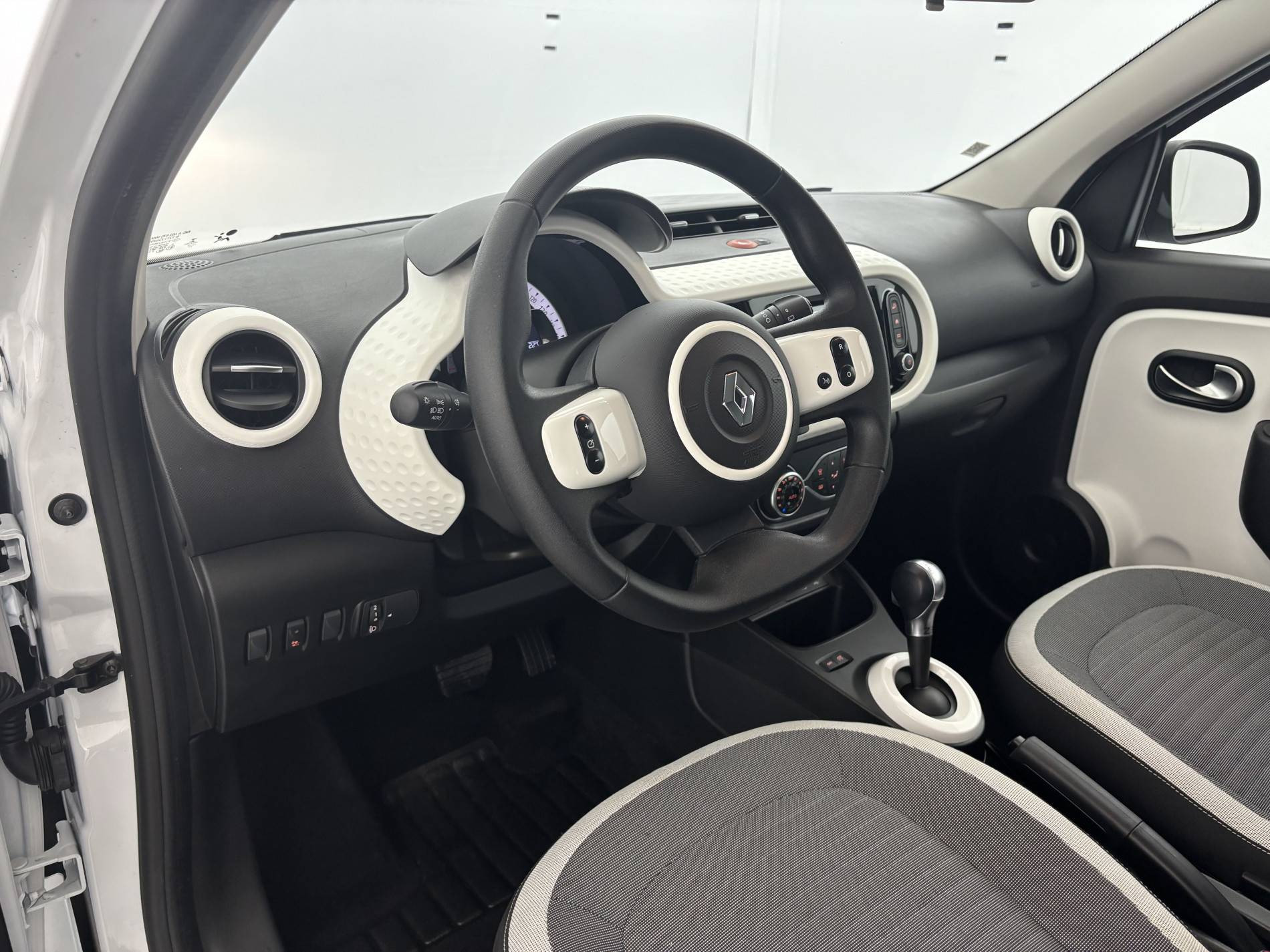 Vente en ligne Renault Twingo Electrique Twingo III Achat Intégral - 21 au prix de 11 490 €