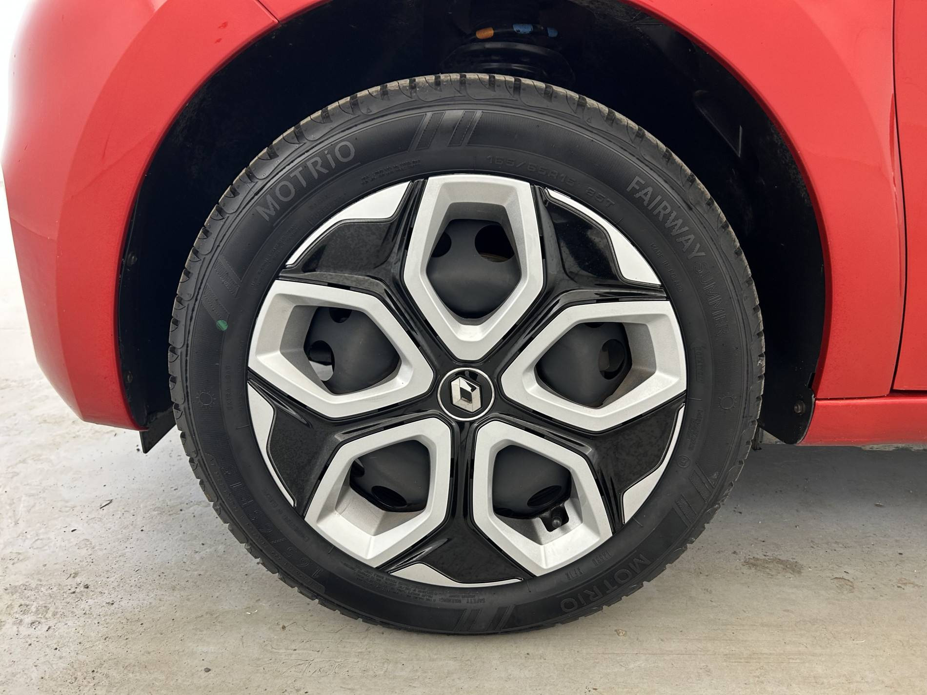 Vente en ligne Renault Twingo 3  SCe 65 au prix de 11 990 €