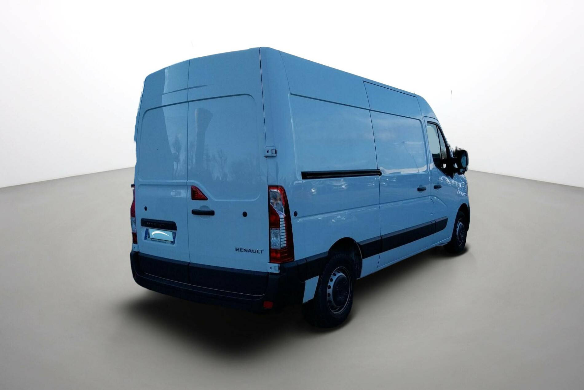 Vente en ligne Renault Master Fourgon MASTER FGN TRAC F3500 L2H2 BLUE DCI 135 au prix de 26 290 €
