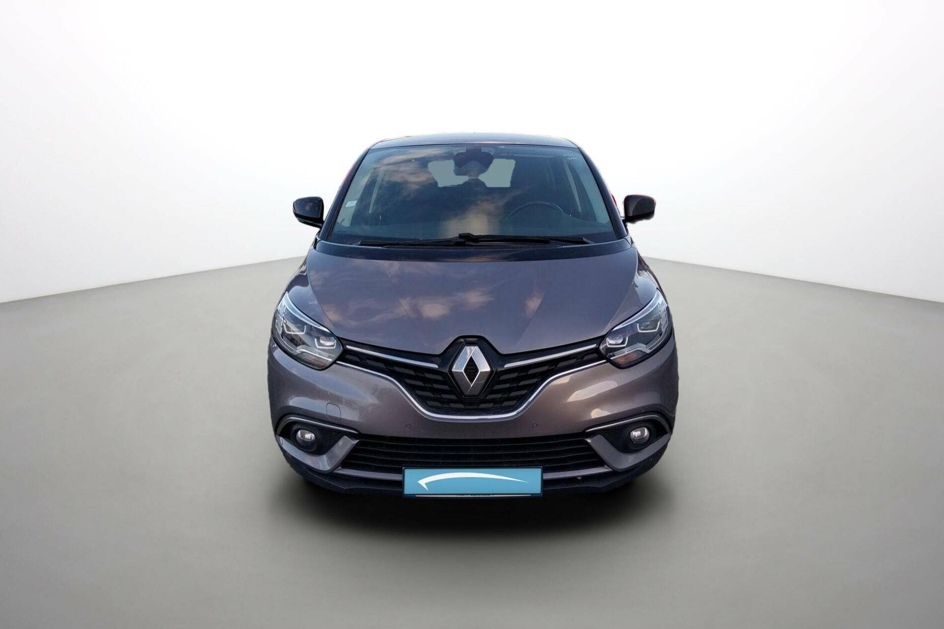 Vente en ligne Renault Scenic 4 Scenic TCe 140 FAP EDC au prix de 15 970 €