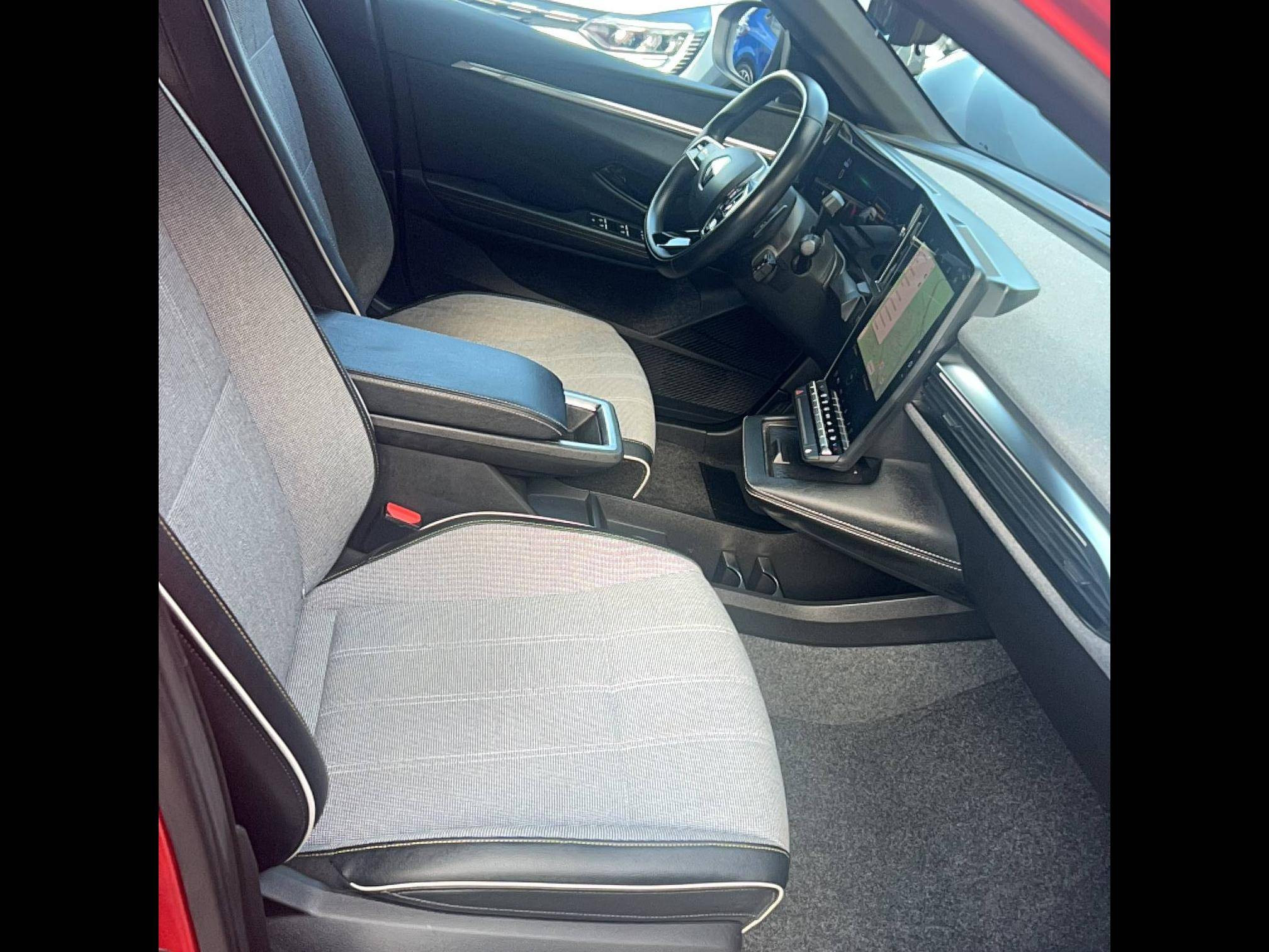 Vente en ligne Renault Megane E-Tech  EV60 220 ch optimum charge au prix de 27 570 €