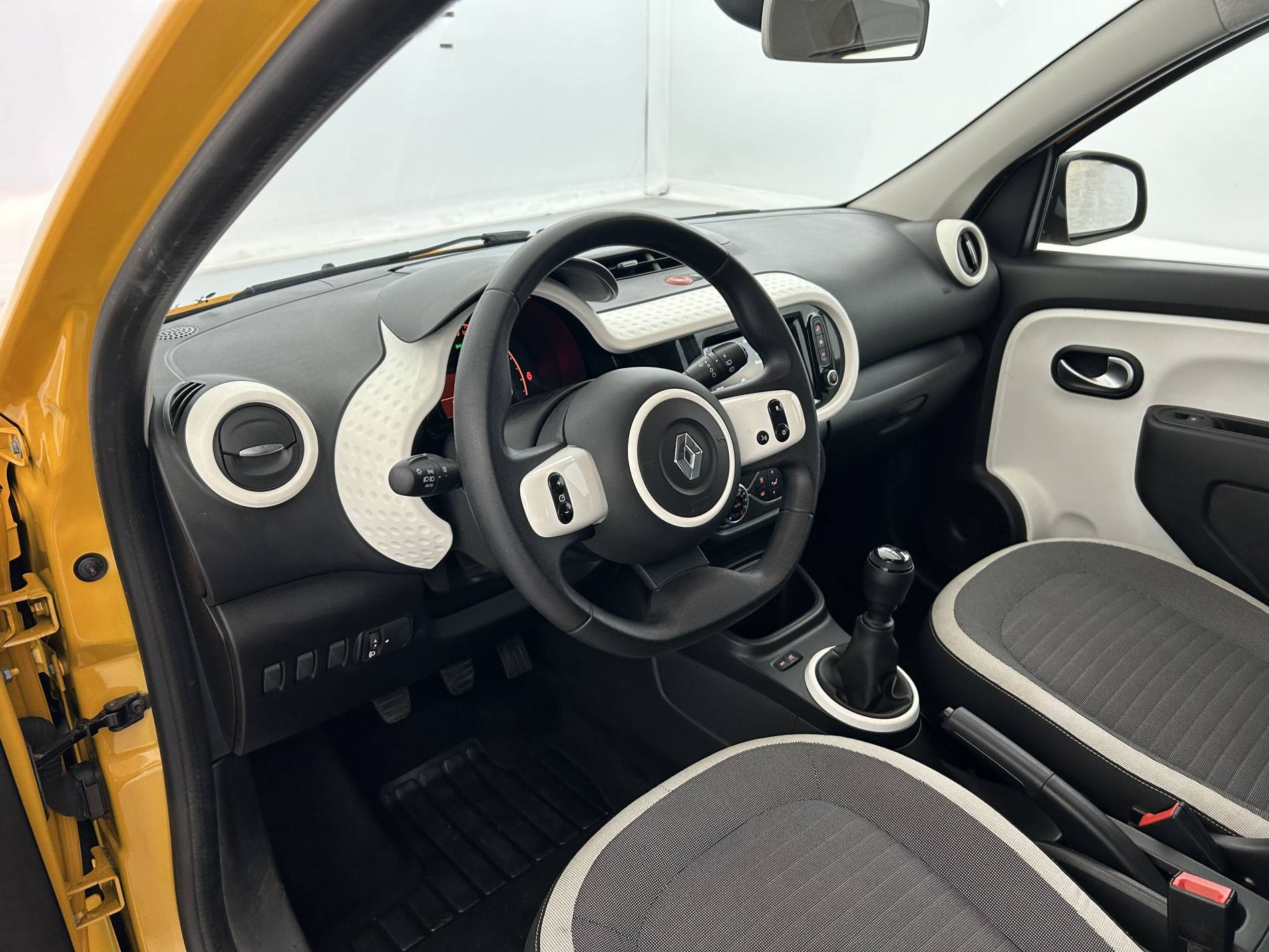 Vente en ligne Renault Twingo 3  SCe 65 au prix de 11 990 €