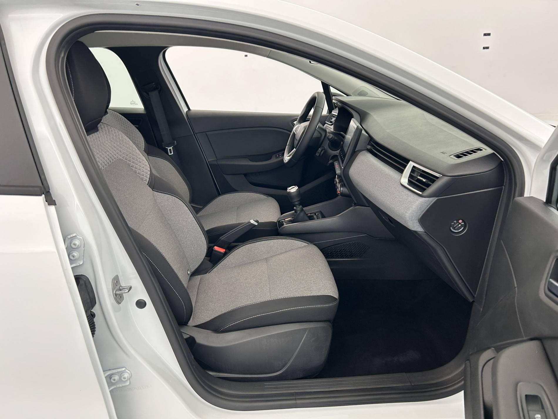 Vente en ligne Renault Clio 5 Clio Blue dCi 100 ch GSR2 au prix de 18 990 €