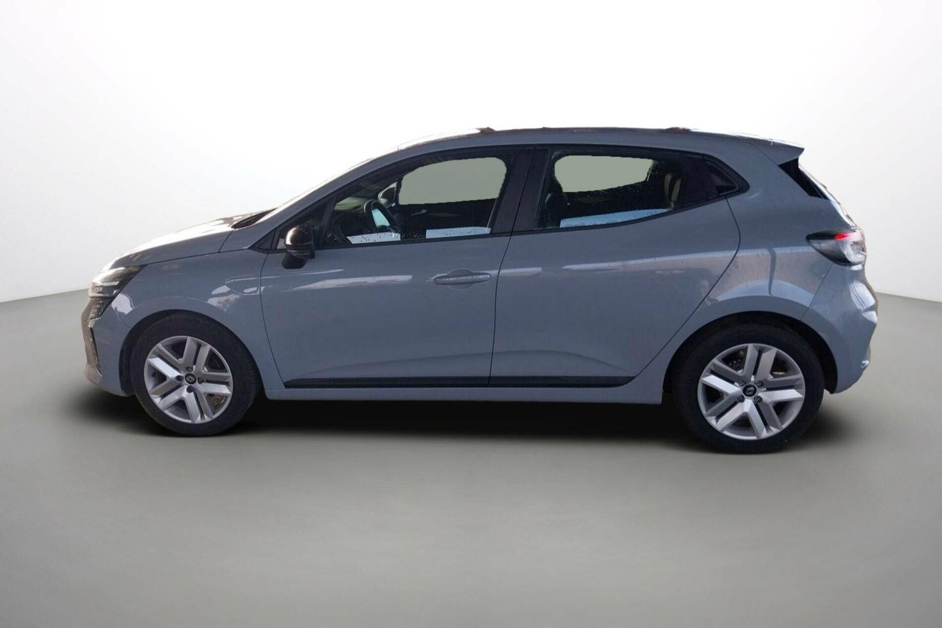 Vente en ligne Renault Clio 5 Clio TCe 90 au prix de 15 990 €