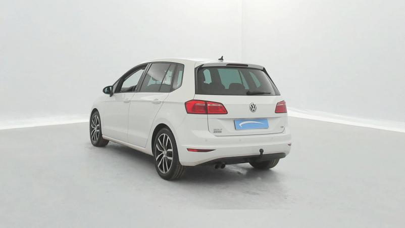 Vente en ligne Volkswagen Golf SW  1.4 TSI 125 BMT DSG7 au prix de 13 990 €