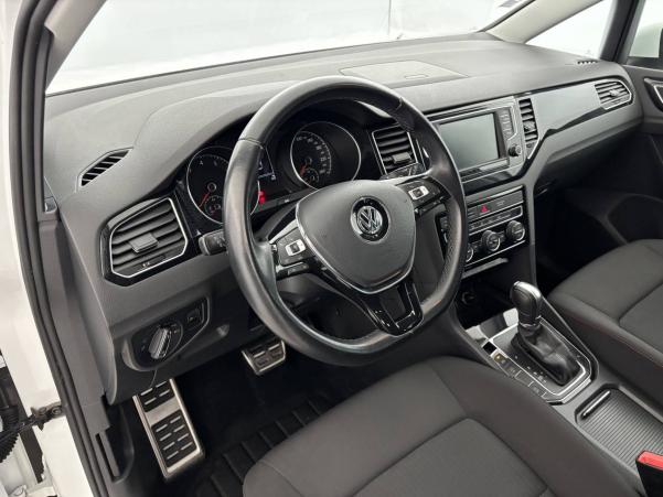 Vente en ligne Volkswagen Golf SW  1.4 TSI 125 BMT DSG7 au prix de 13 990 €