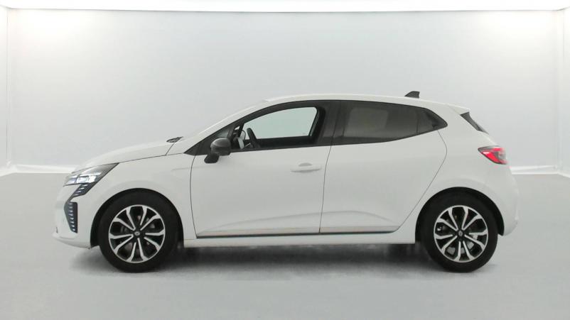 Vente en ligne Renault Clio 5 Clio TCe 90 au prix de 17 770 €