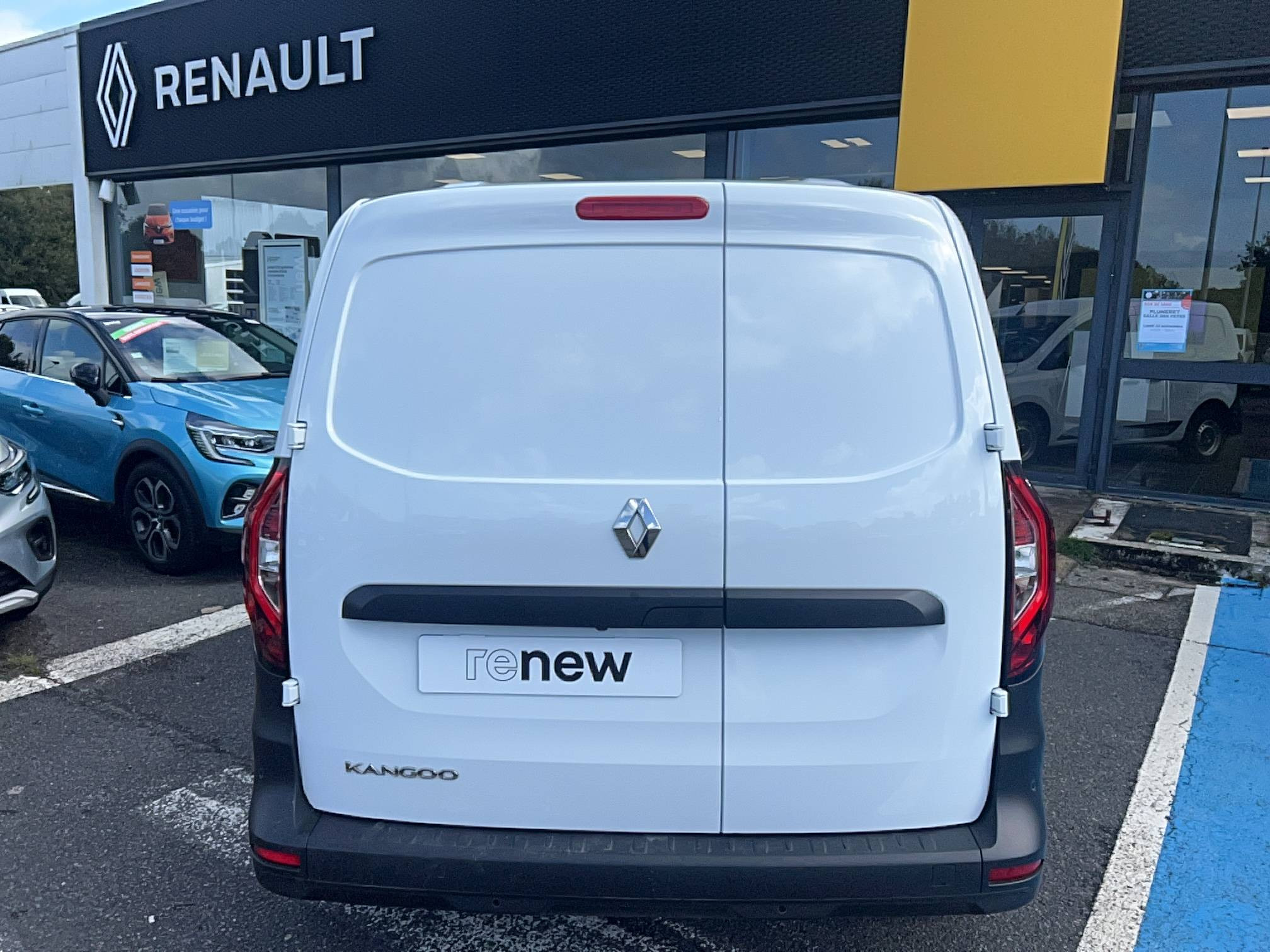 Vente en ligne Renault Kangoo Van  BLUE DCI 95 au prix de 19 490 €