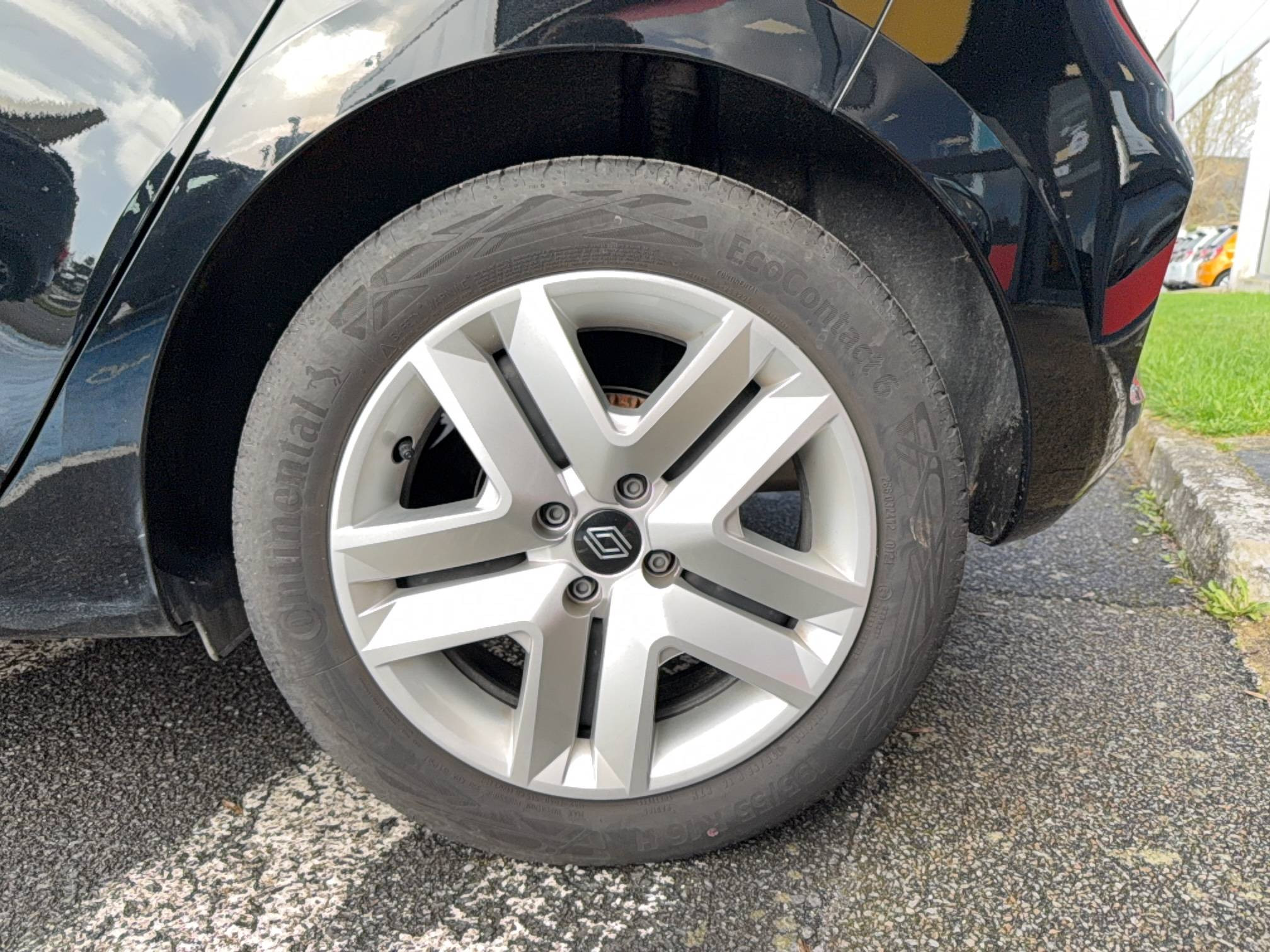 Vente en ligne Renault Clio 5 Clio TCe 90 au prix de 16 490 €