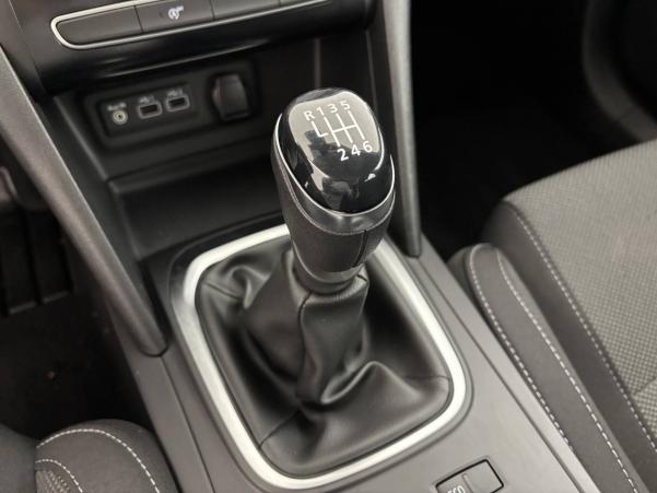 Vente en ligne Renault Megane 4  Blue dCi 115 au prix de 18 990 €