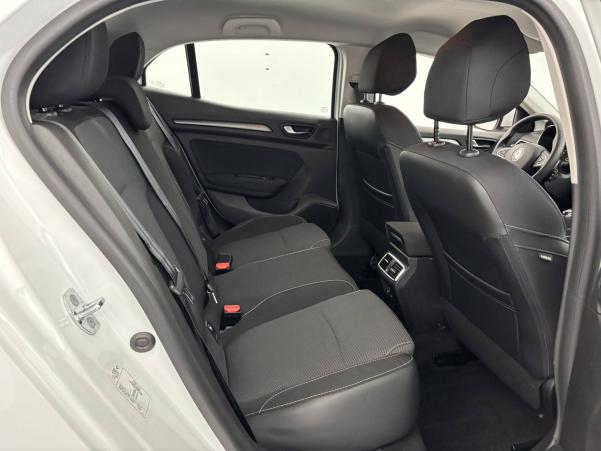 Vente en ligne Renault Megane 4  Blue dCi 115 au prix de 18 990 €