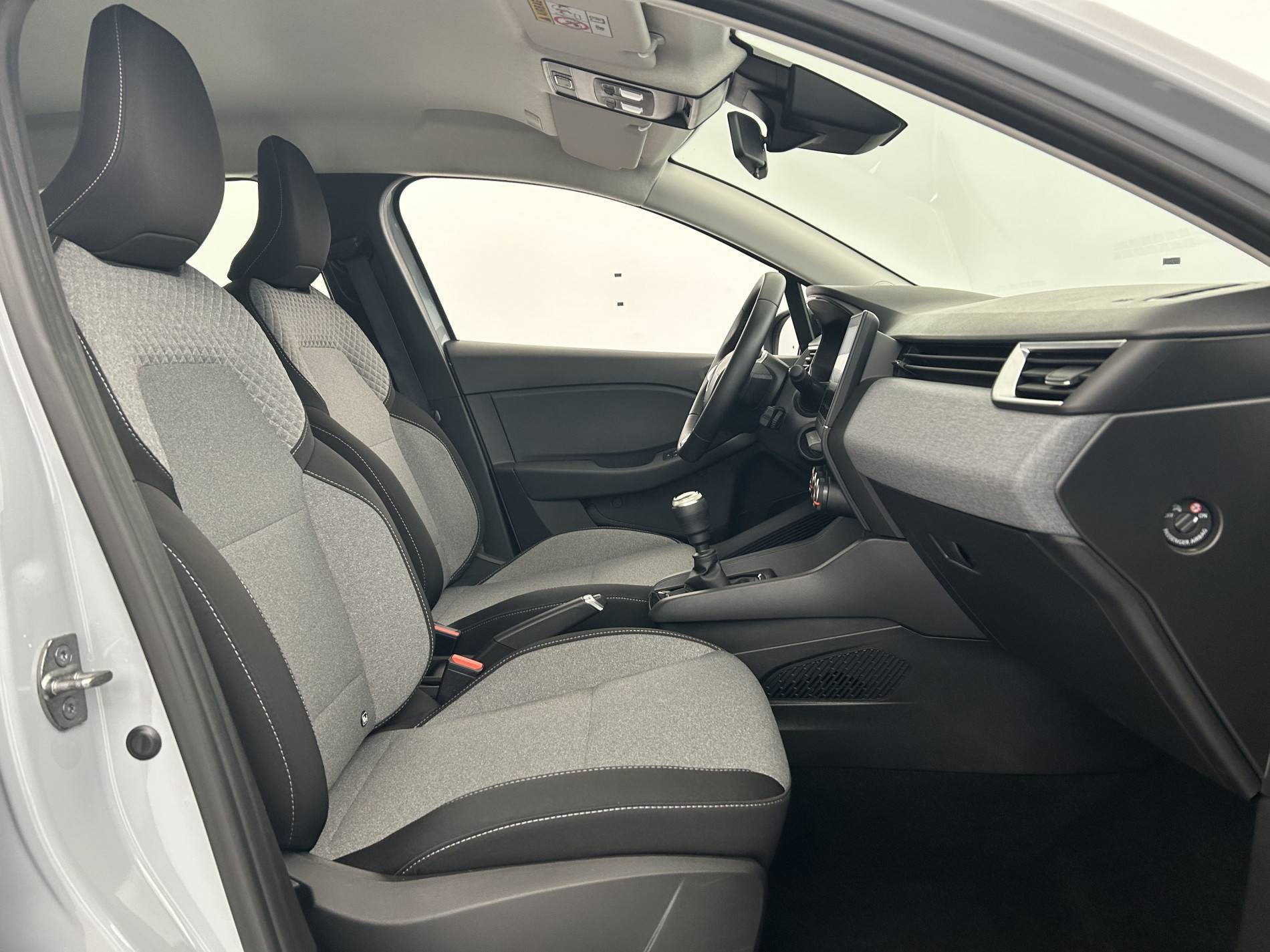 Vente en ligne Renault Clio 5 Clio TCe 90 au prix de 15 990 €