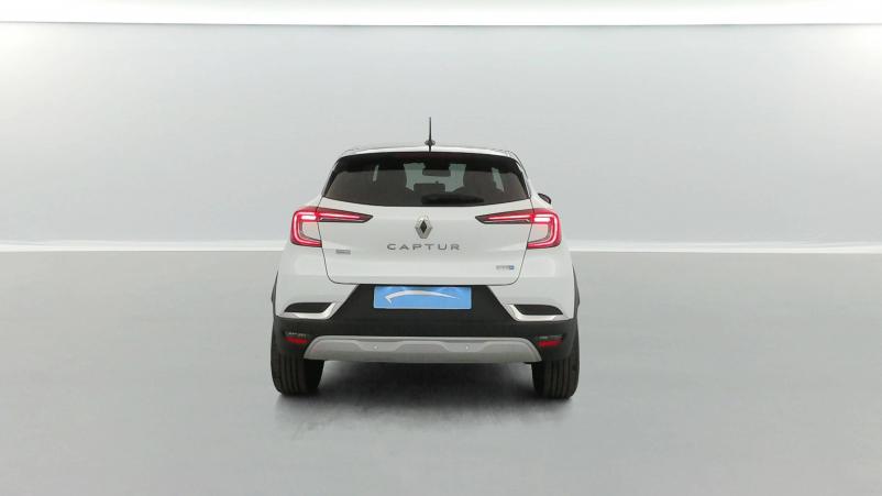 Vente en ligne Renault Captur  E-Tech 145 - 21 au prix de 21 970 €