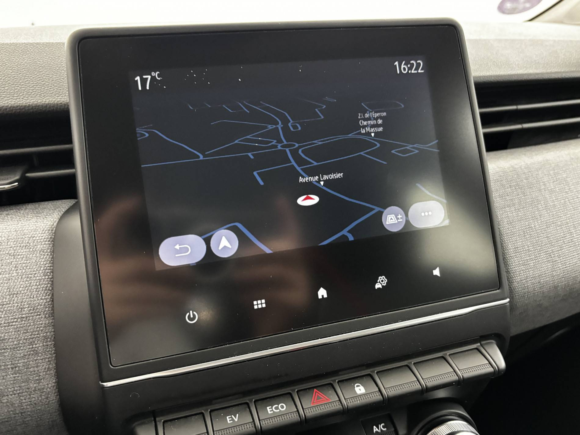 Vente en ligne Renault Clio 5 Clio E-Tech full hybrid 145 au prix de 19 970 €