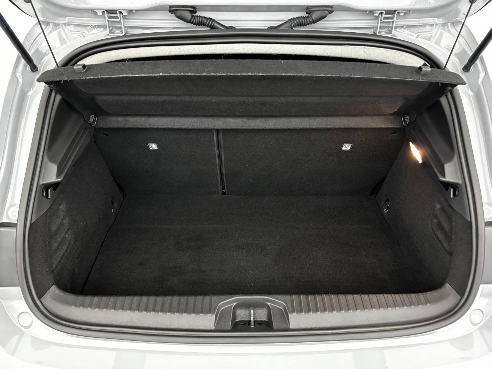 Vente en ligne Renault Clio 5 Clio E-Tech full hybrid 145 au prix de 19 970 €