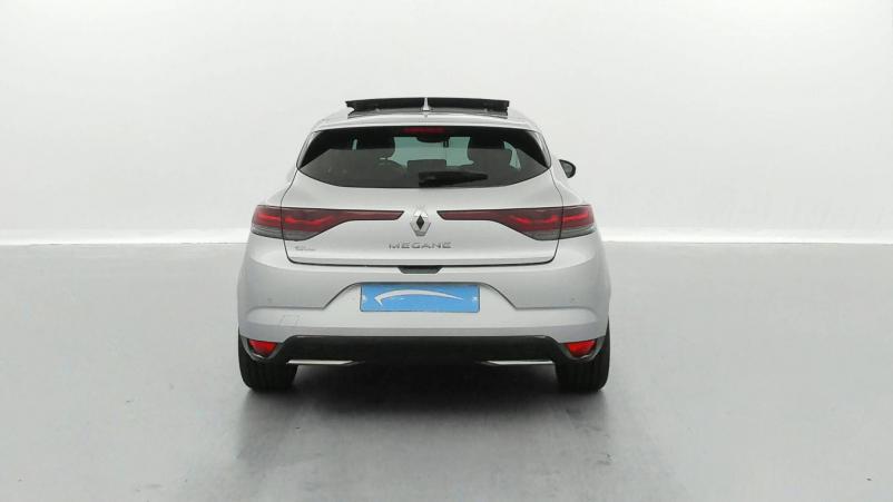 Vente en ligne Renault Megane 4 Mégane IV Berline Blue dCi 115 au prix de 21 990 €