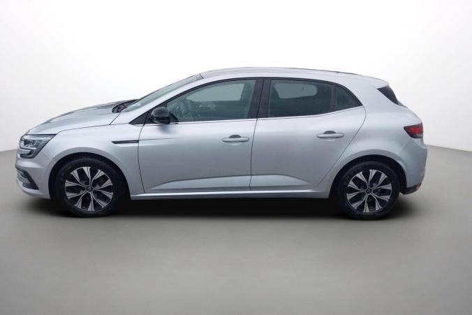 Vente en ligne Renault Megane 4 Mégane IV Berline Blue dCi 115 EDC au prix de 17 970 €