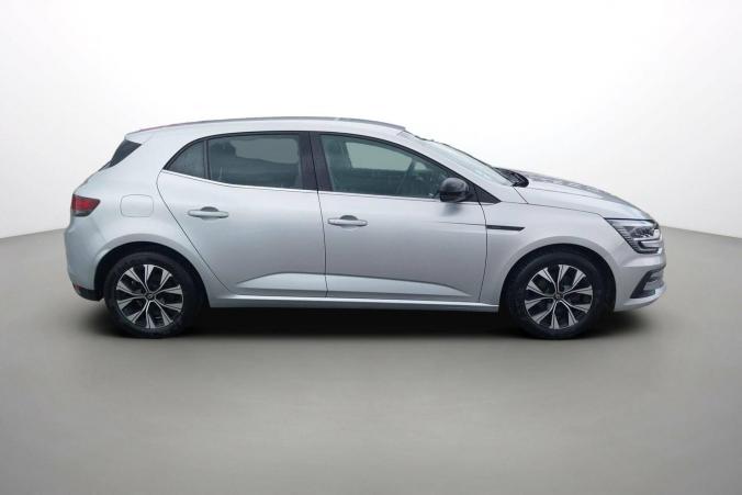 Vente en ligne Renault Megane 4 Mégane IV Berline Blue dCi 115 EDC au prix de 17 970 €