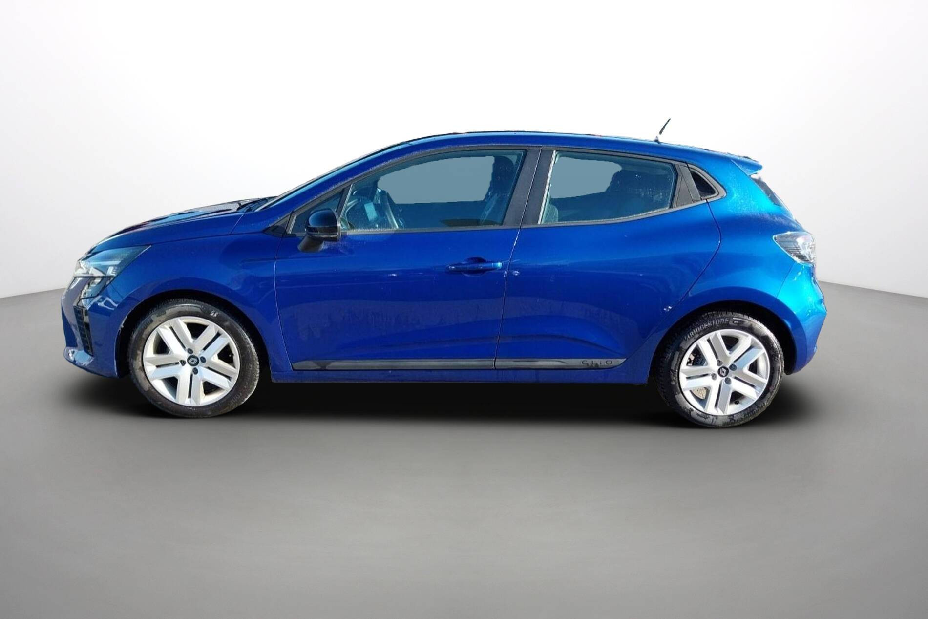 Vente en ligne Renault Clio 5 Clio TCe 90 au prix de 15 990 €