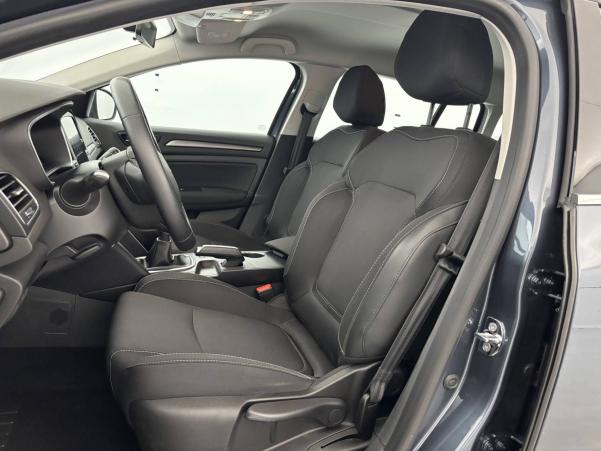 Vente en ligne Renault Megane 4 Estate Mégane IV Estate Blue dCi 115 au prix de 15 390 €