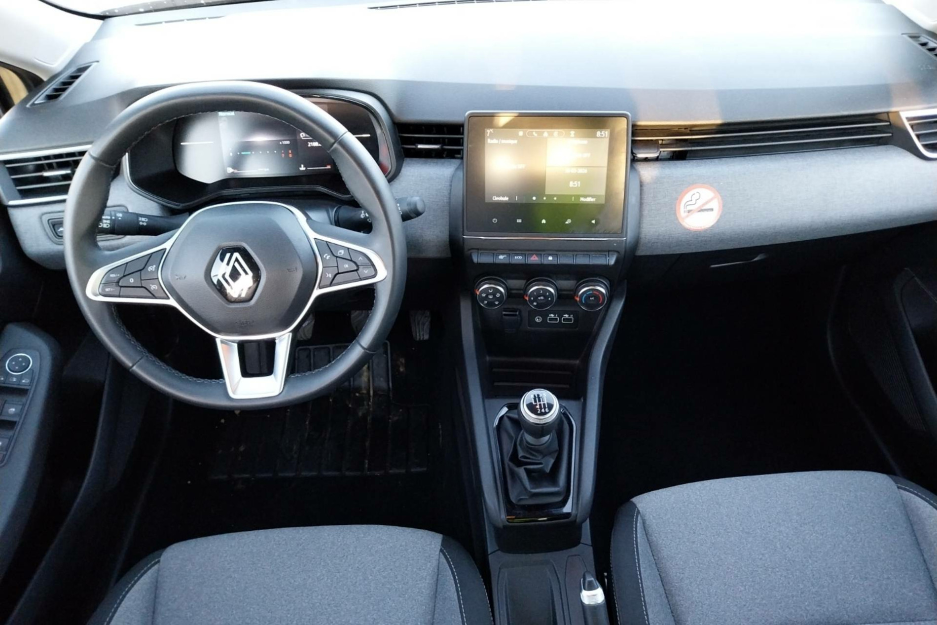 Vente en ligne Renault Clio 5 Clio TCe 90 au prix de 15 990 €