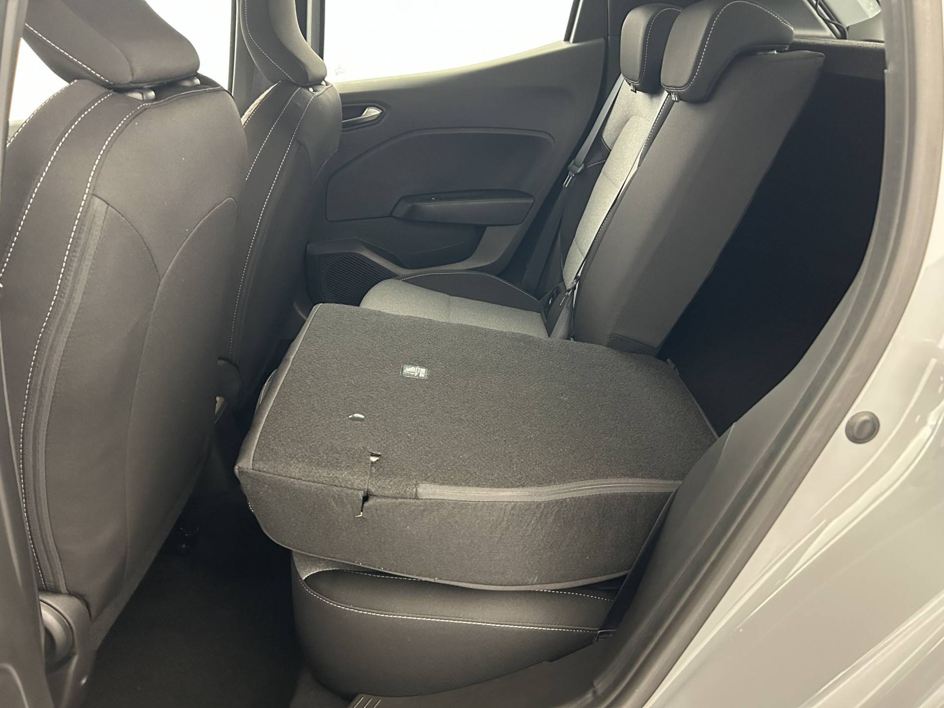 Vente en ligne Renault Clio 5 Clio TCe 90 au prix de 16 490 €