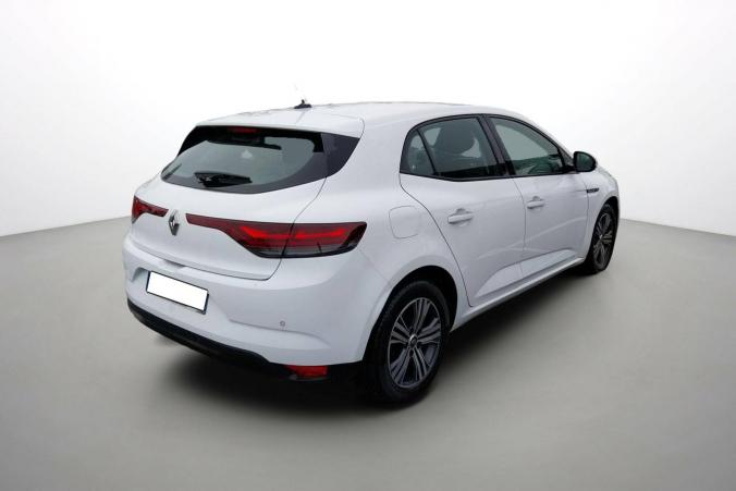 Vente en ligne Renault Megane 4  Blue dCi 115 au prix de 16 990 €